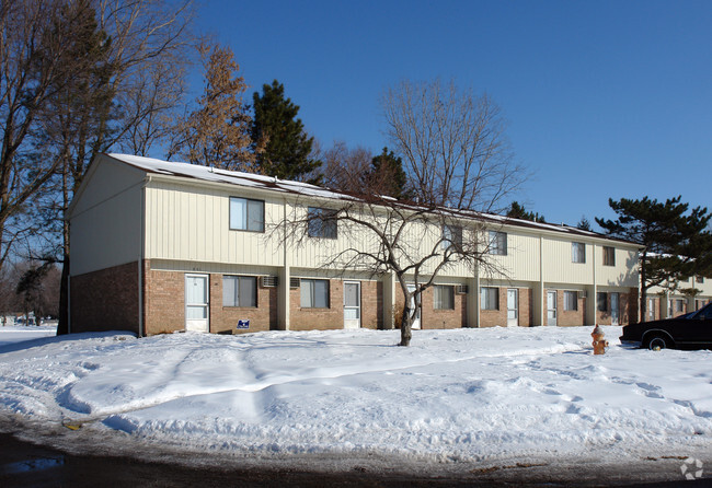 Primary Photo - Byrneport Apartments
