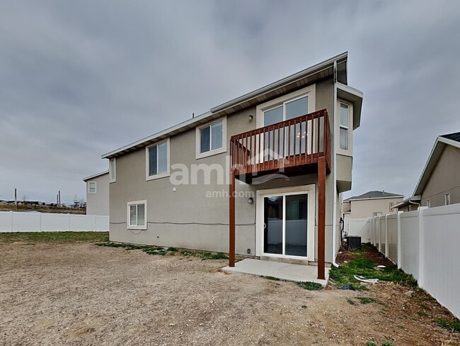 Building Photo - 5003 W Diamondback Dr