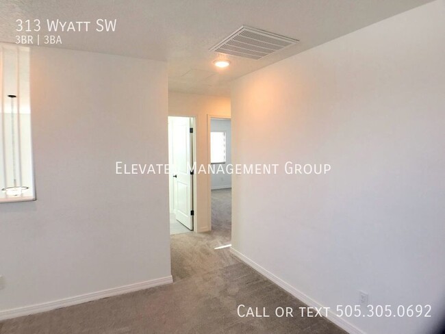 Building Photo - 313 Wyatt Ave SW