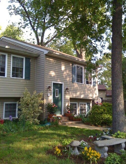 Building Photo - 545 Old Stage Rd