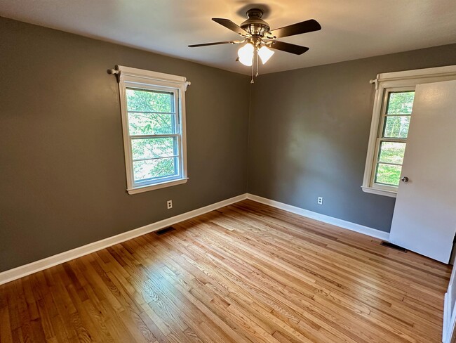 Building Photo - 408 Avery St