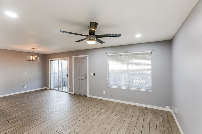 Building Photo - 2133 W Turney Ave