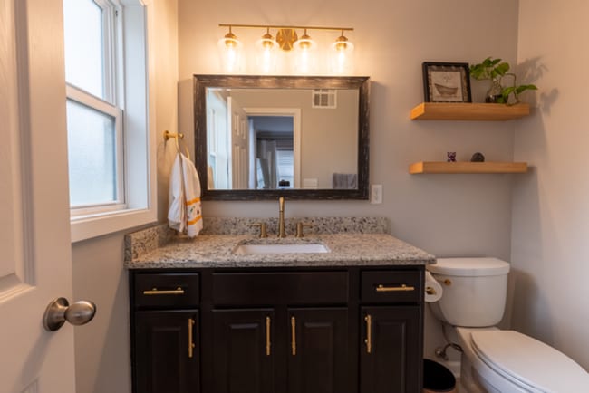 Building Photo - YOUR DREAM BACKYARD in Established East Memphis