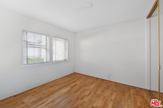 Building Photo - 5825 Bowcroft St