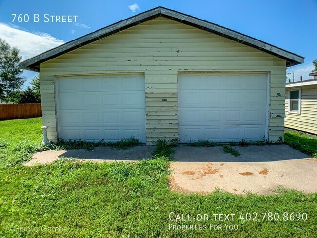 Building Photo - 760 B St