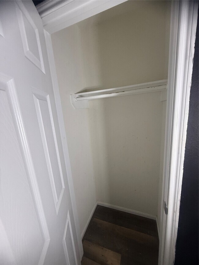 Building Photo - 1119 Grassy View Dr