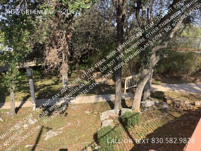 Building Photo - 407 Greenleaf-204