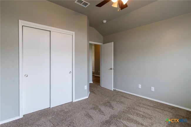 Building Photo - 2305 Vicksburg Ln