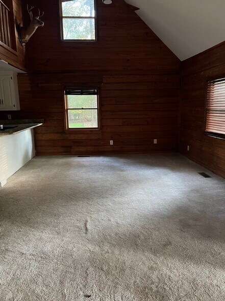 LIVING ROOM - 160 S Lake Dr