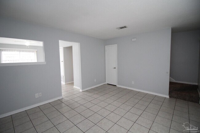 Building Photo - 3685 E Olive Rd