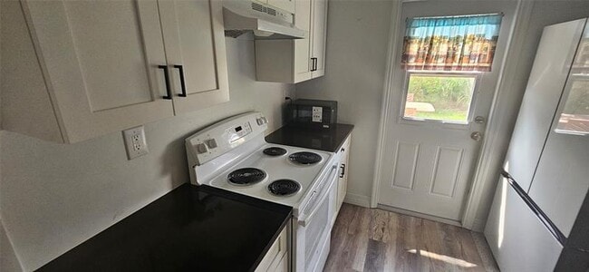 Building Photo - 6257 Margate Blvd