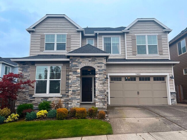 Primary Photo - Fabulous 5 BD* 3 BA* + LARGE Bonus Room* S...