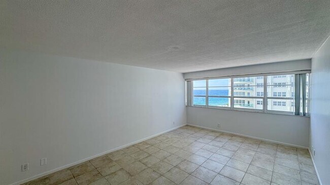 Building Photo - 3430 Galt Ocean Dr