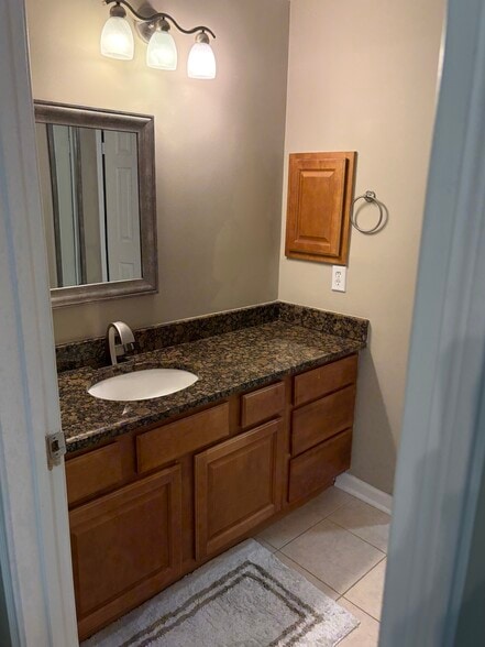 Building Photo - 3313 Wyndham Cir