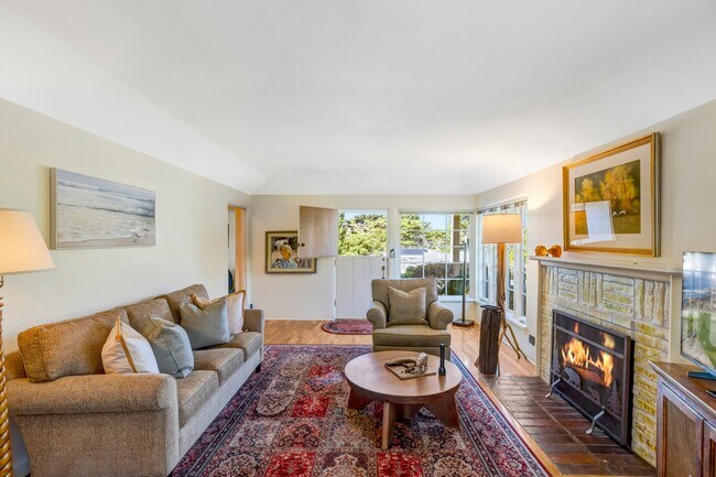 Building Photo - 969 Egan Ave