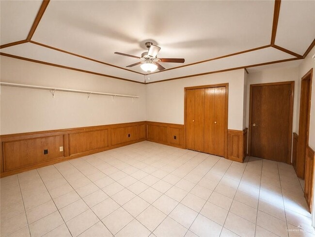 Building Photo - 15 E La Vista Ave