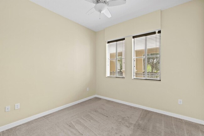 Building Photo - 2900 NW 125th Ave