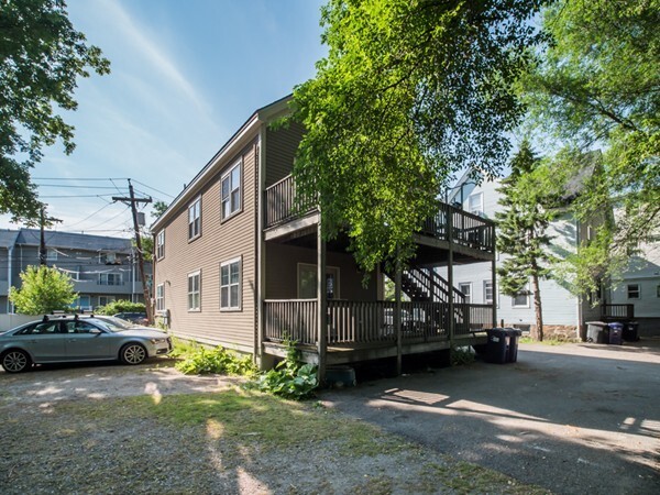 Building Photo - 145 Murdock St