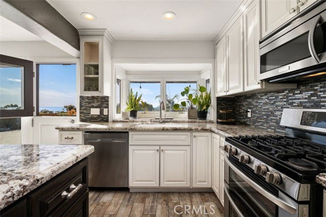 Building Photo - 30851 Marilyn Dr