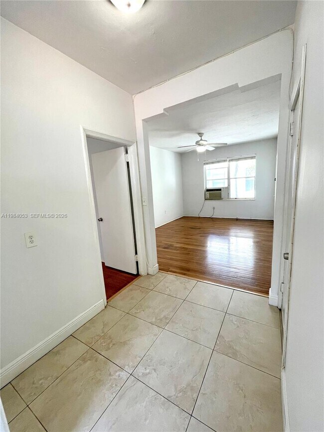 Building Photo - 1030 Jefferson Ave