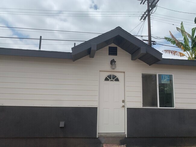 ADU front view - 5032 Lincoln Ave