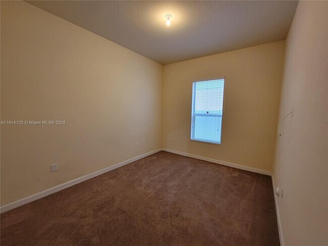 Building Photo - 9282 SW 171st Ct