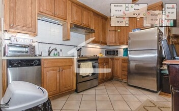 Building Photo - No Broker's Fee Unit in Beacon Hill, Heat, Hot Water Included