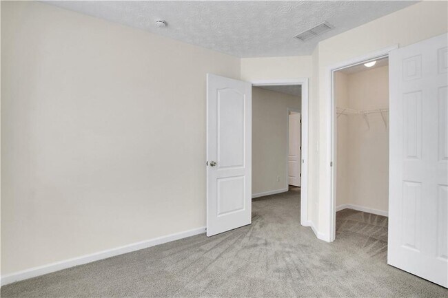 Building Photo - 762 Georgetown Ct