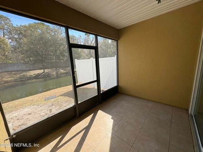 Building Photo - 12289 Black Walnut Ct