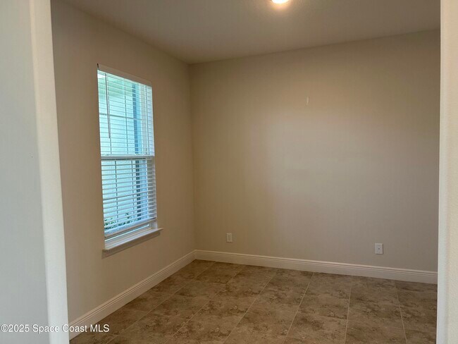 Building Photo - 737 Dove Landing Ave
