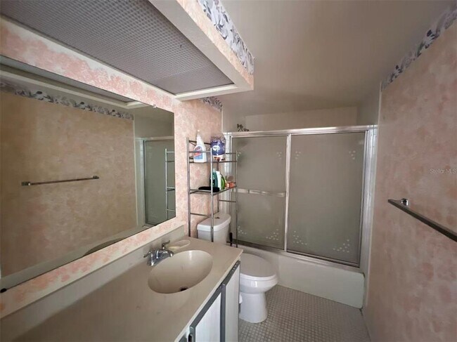 Building Photo - 2618 Cove Cay Dr