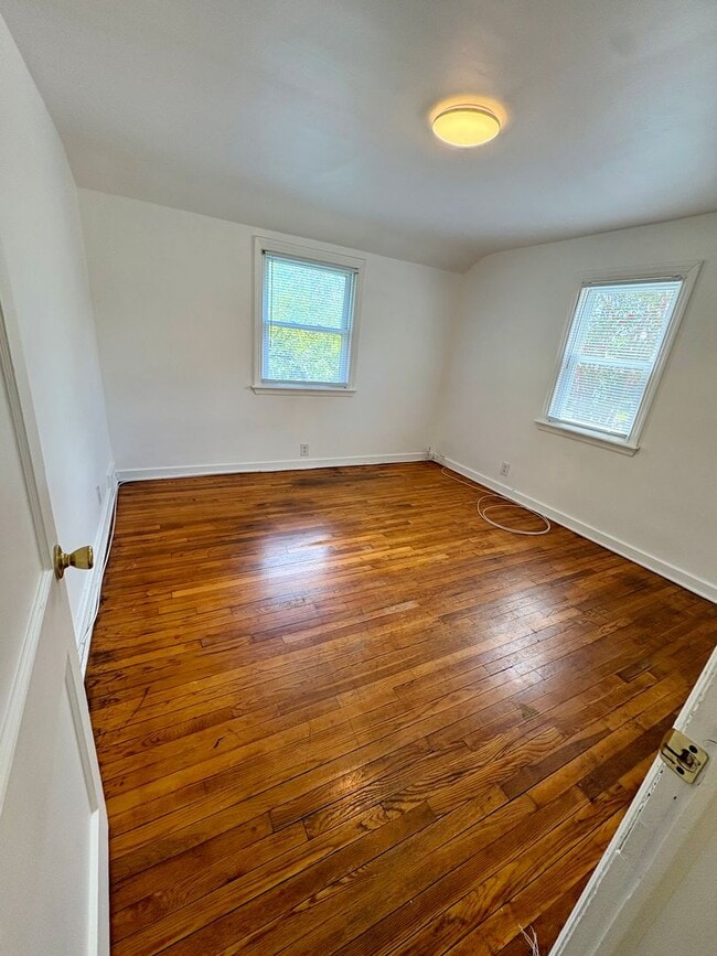 Building Photo - 118 Atlas Dr
