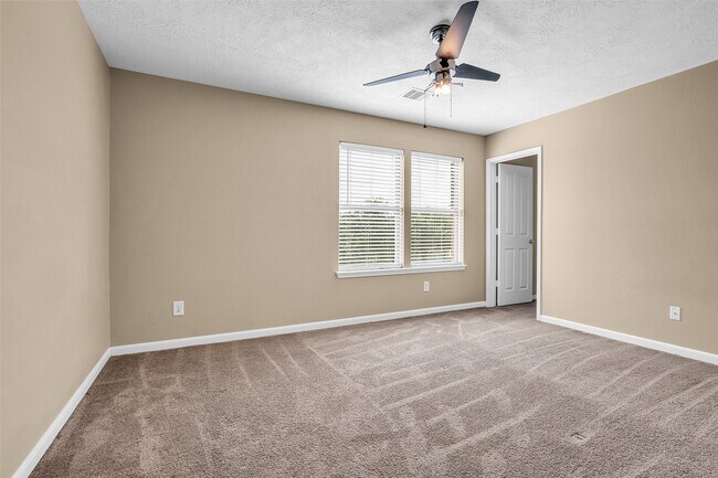 Building Photo - 6719 Path Way Ct