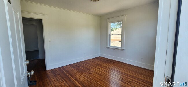 Building Photo - 280 3rd Ave