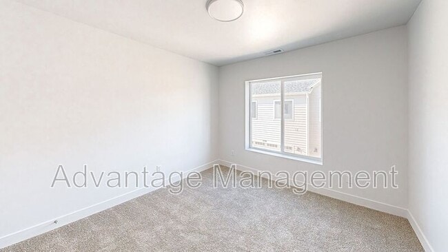 Building Photo - 1126 S 200 E