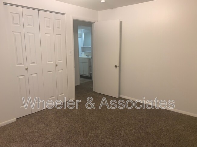 Building Photo - 2664 W 5175 S