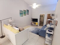 Building Photo - 3832 SW 30th Terrace