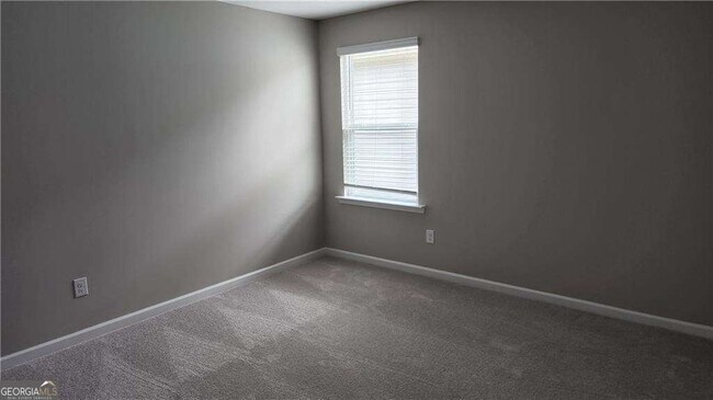 Building Photo - 400 Grey Falcon Ave
