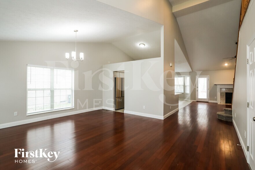 Building Photo - 6074 Weber Oaks Dr