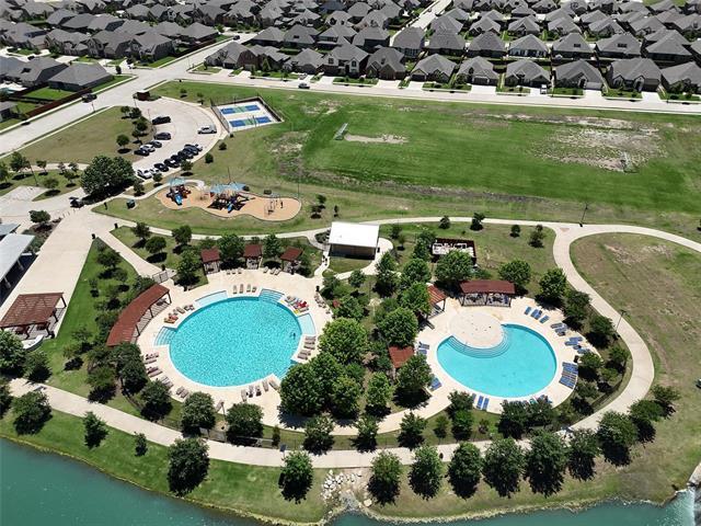 Building Photo - 205 Mineral Point Dr