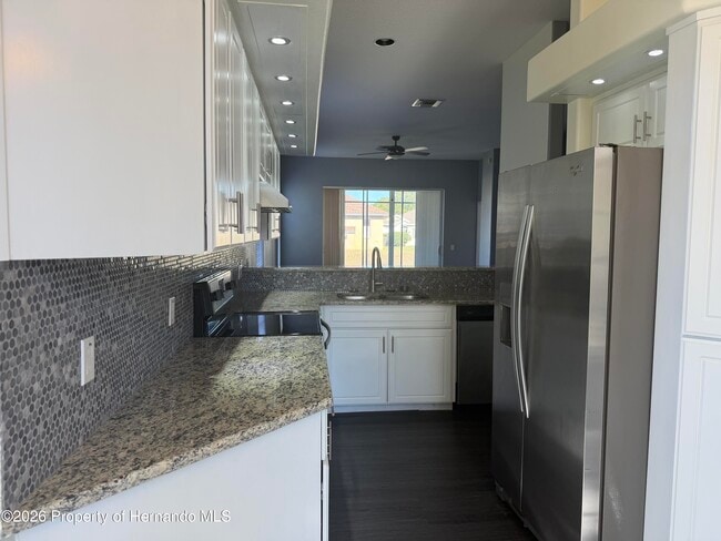 Building Photo - 9407 Burnam Dr