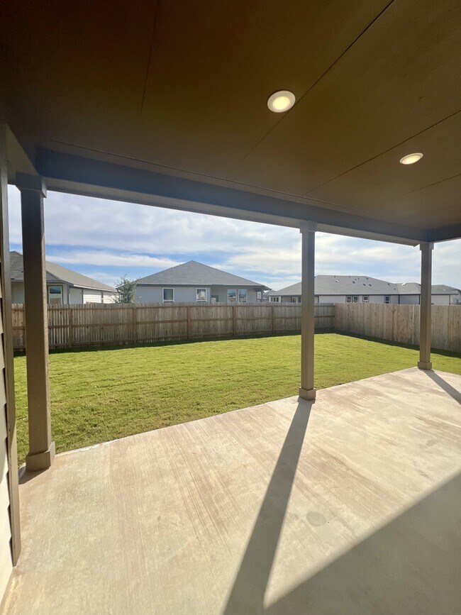 Building Photo - 14438 Inspiration Pt