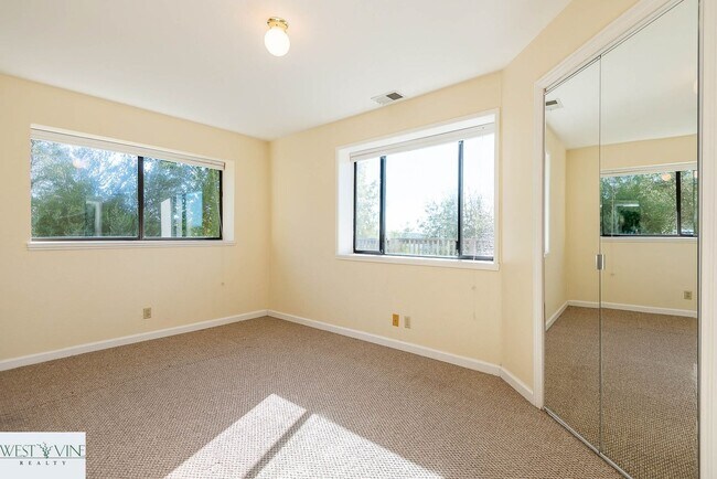 Building Photo - Oceanview Mountain Retreat Home On 3+ Acres