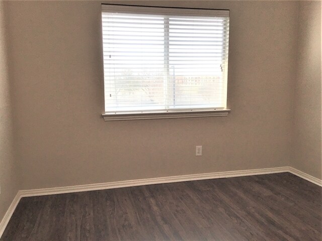 Building Photo - 3328 Creek Meadow Ln