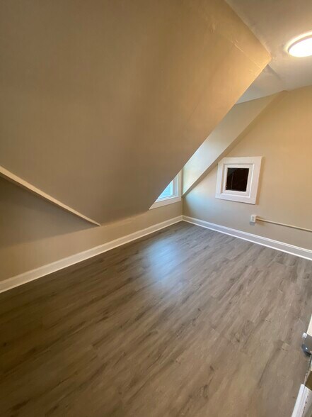 Bedroom 1 - 1720 N Astor St