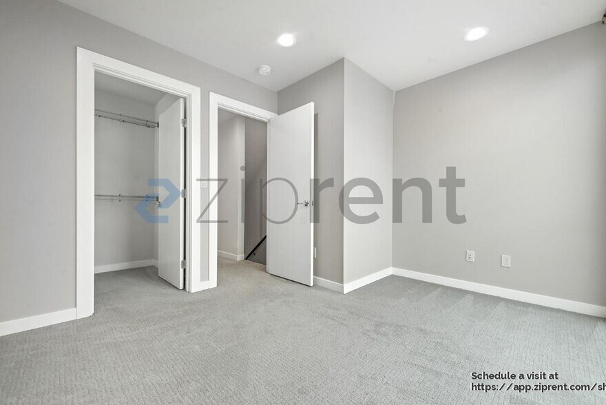 Building Photo - 2725 S Norman St