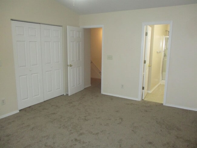 Building Photo - 156 Olde Towne Way