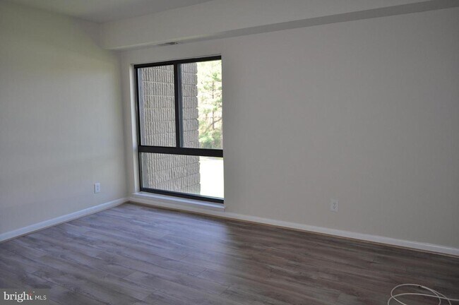 Building Photo - 6091 Majors Ln