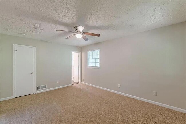 Building Photo - 3661 Boring Rd