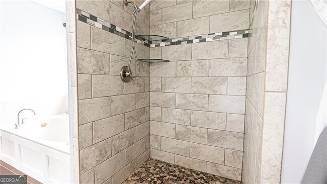Building Photo - 148 White Oak Dr